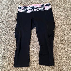 Lululemon water bound capris